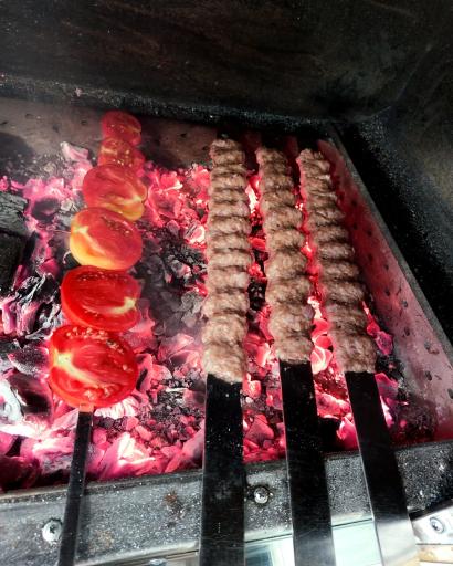 عکس کباب ساطوری زغالی بناب دادلی