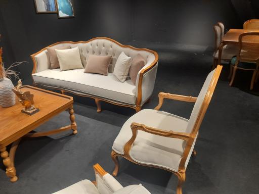 عکس تولیدی مبلمان چوب آرا