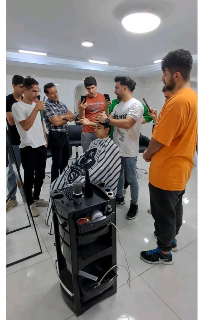 عکس آموزشگاه آرایشگری مردانه عارف منوچهری