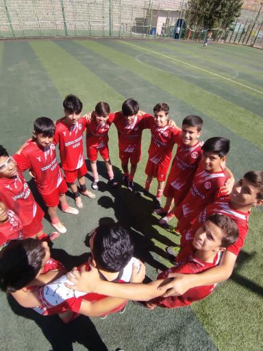 عکس باشگاه فوتبال سرخپوشان کوثر