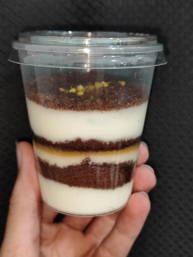 کیک و شیرینی اِجه