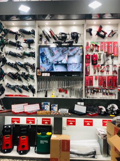 عکس رنگ و ابزار توسن