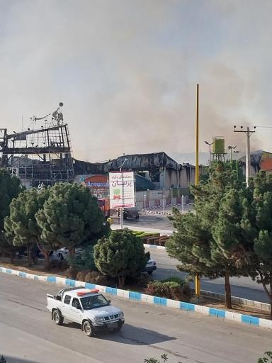 عکس بازار بزرگ میلاد