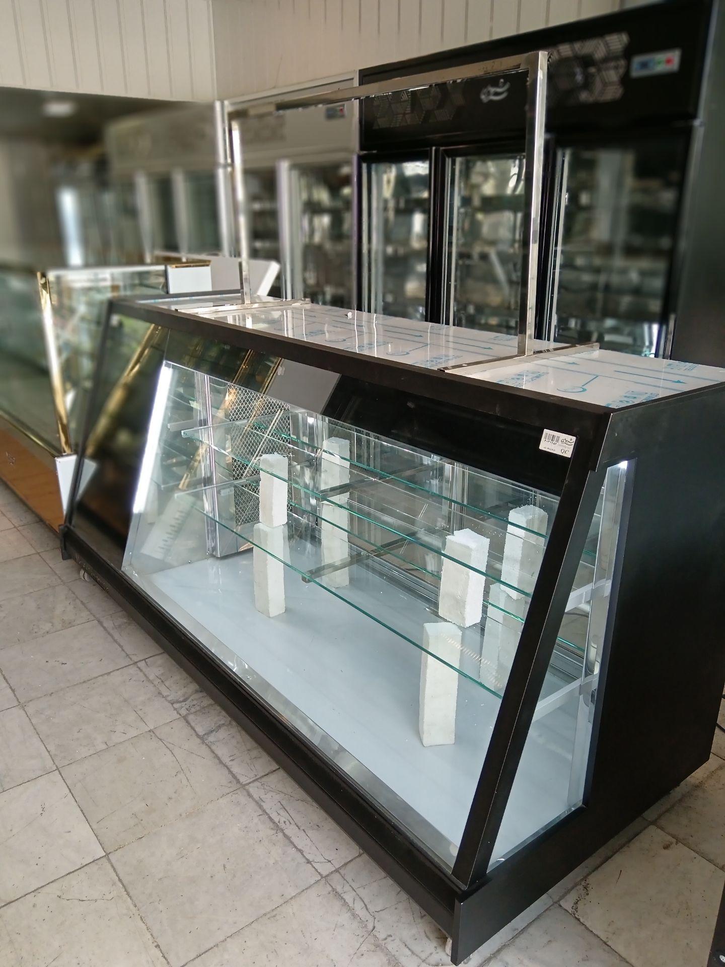 عکس فروشگاه مرکزی مشهد سرما