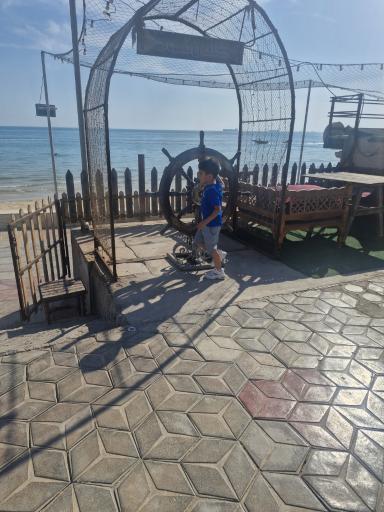 عکس رستوران گلدن فود