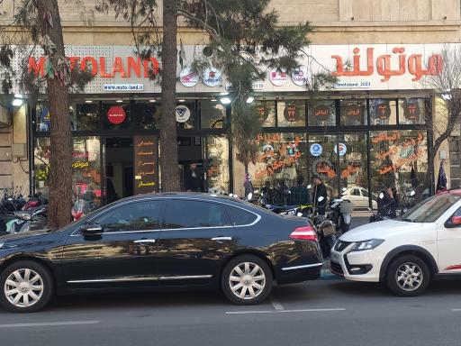 عکس فروشگاه موتولند