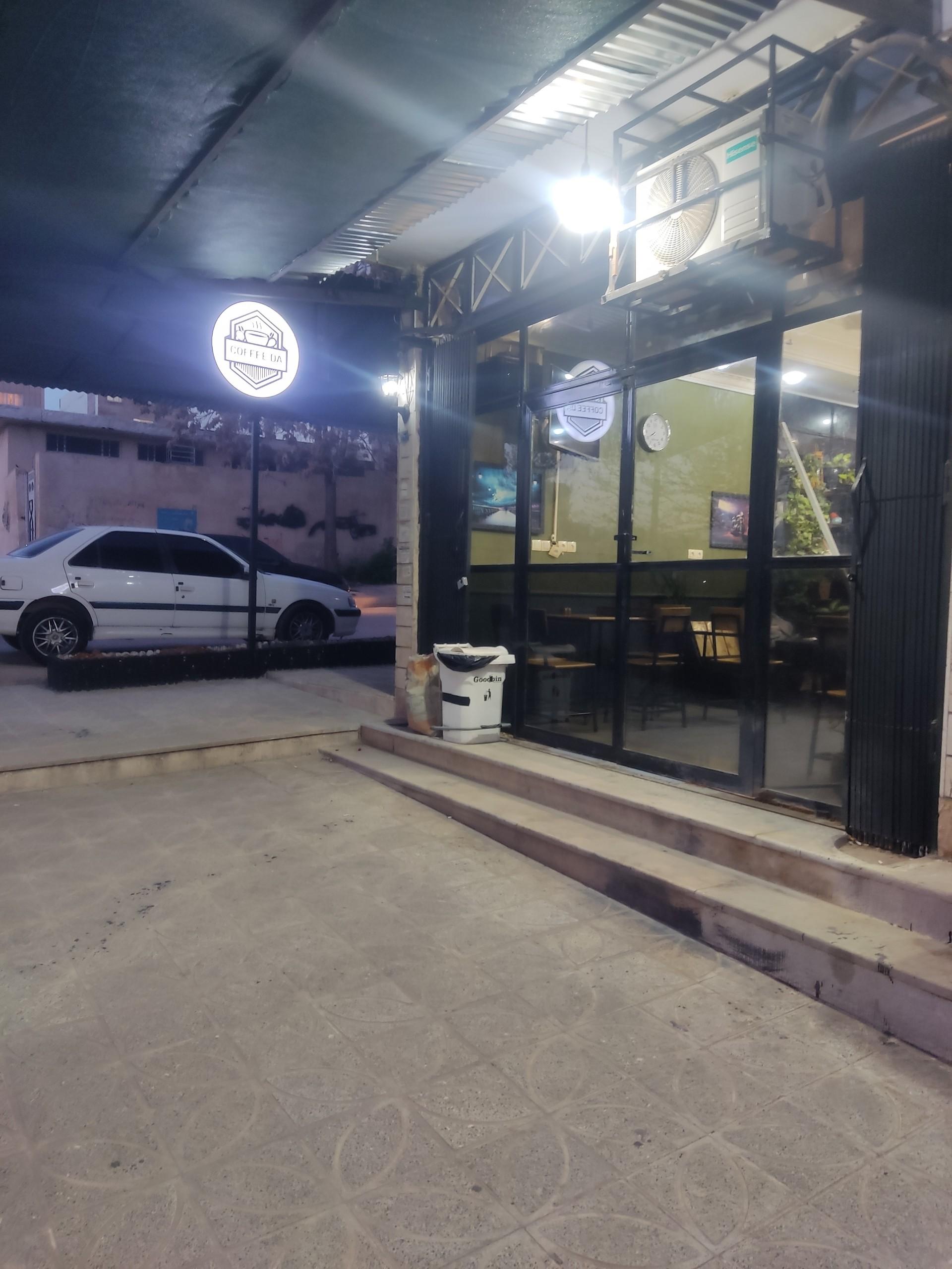 عکس کافه گالری دا