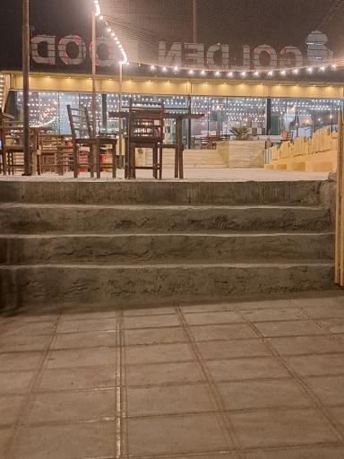 عکس رستوران گلدن فود