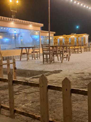 عکس رستوران گلدن فود