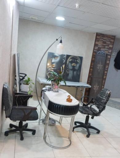 عکس سالن زیبایی زن روز