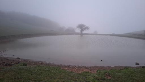 عکس آبگیر گلدیان