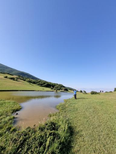 عکس آبگیر گلدیان