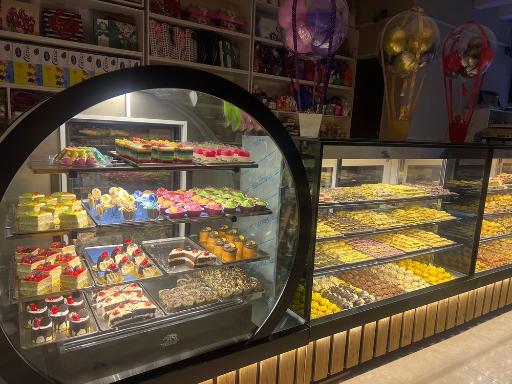 عکس شیرینی سرای گلستان ماهشهر 