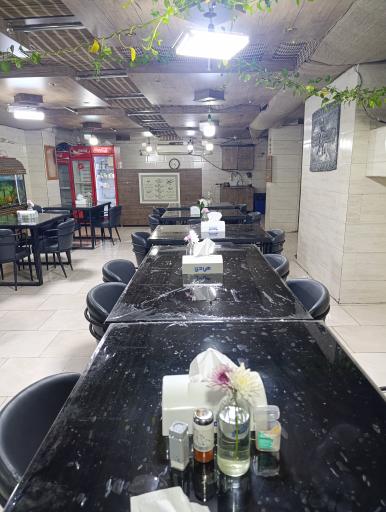 عکس تهیه غذای گیلانه