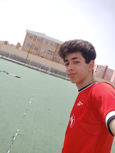 عکس زمین فوتبال چمن مصنوعی 