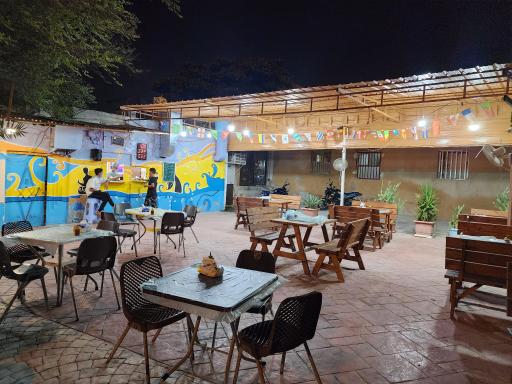 عکس رستوران سنتی خاله