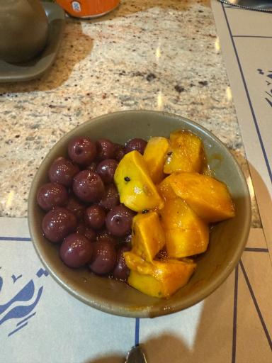 عکس رستوران ترمه و طاووس