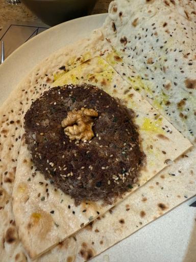 رستوران ترمه و طاووس