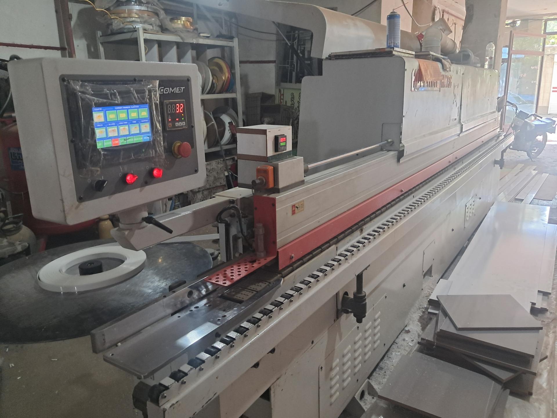 عکس خدمات فنی مهندسی برق و اتوماسیون صنعتی رزاقی