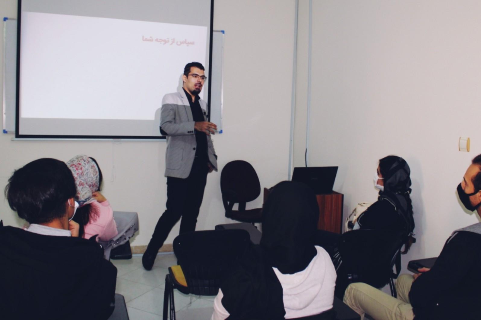 عکس آکادمی دیجیتال مارکتینگ پونک