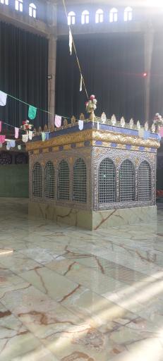 عکس آرامستان امامزادگان عینعلی و زینعلی