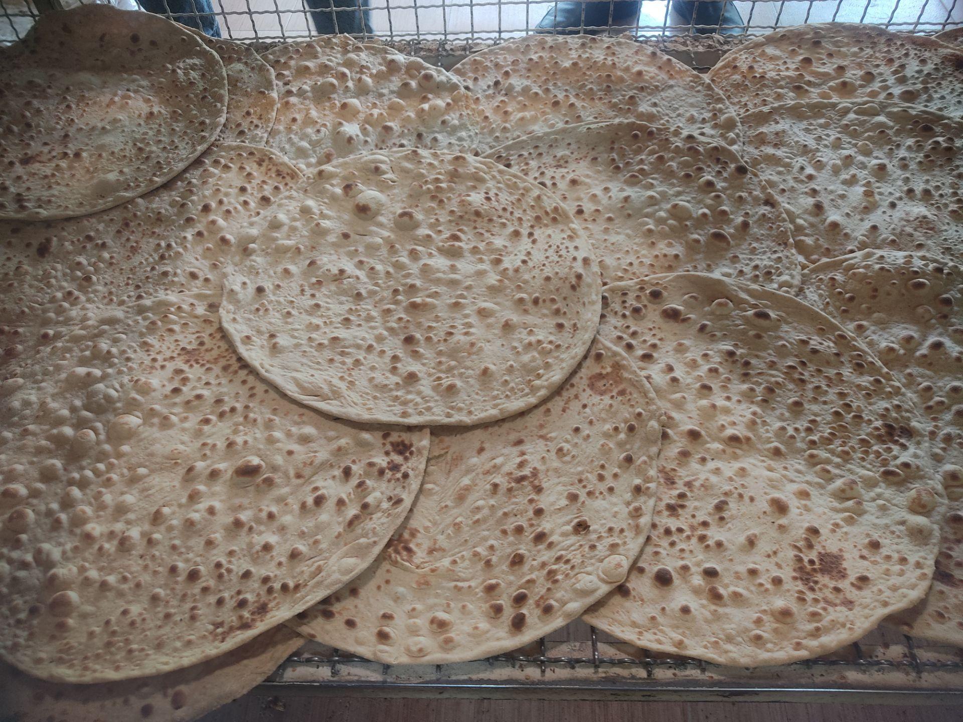 عکس نان تافتون آقای یزدی