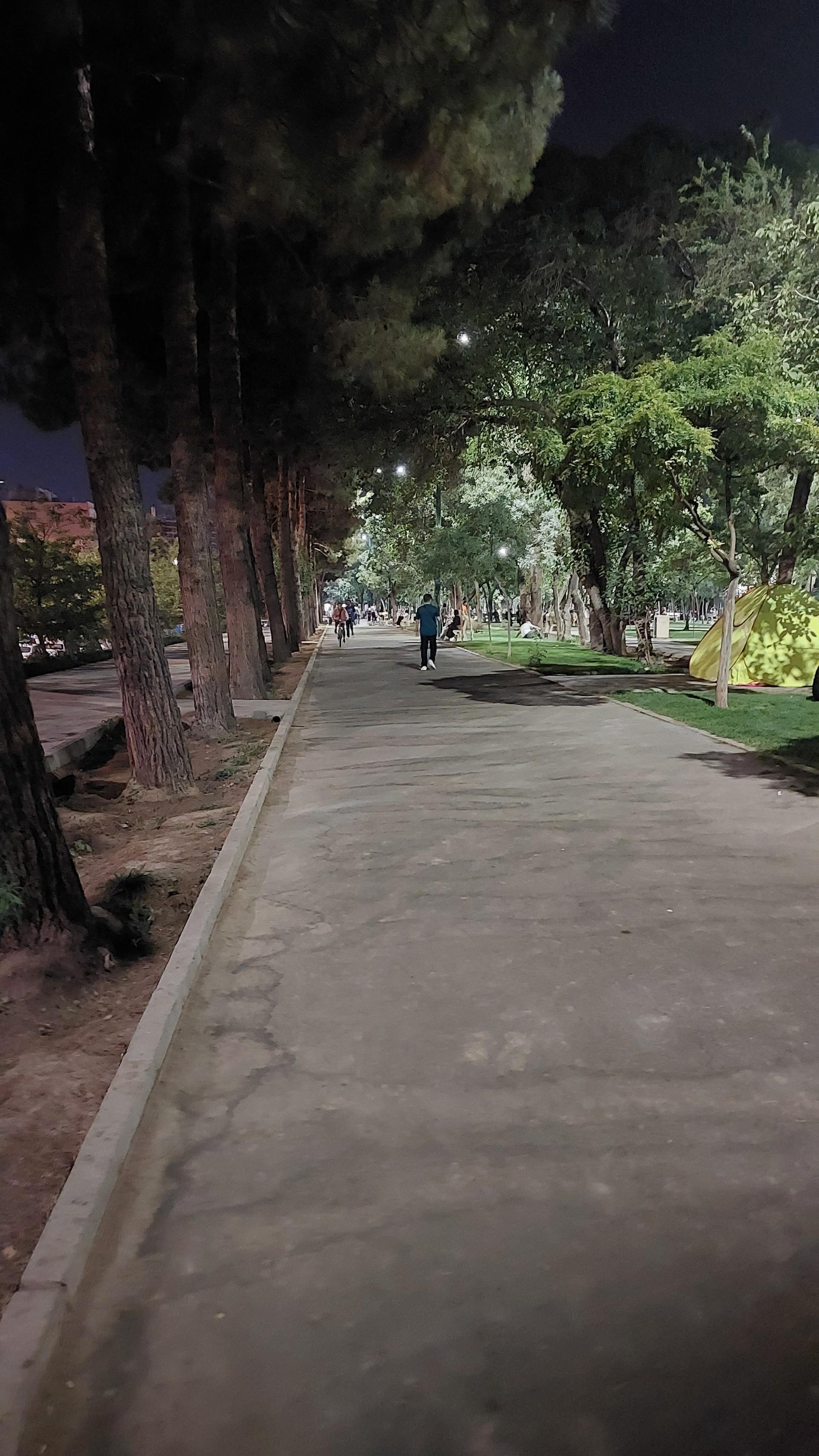 عکس پارک ملت