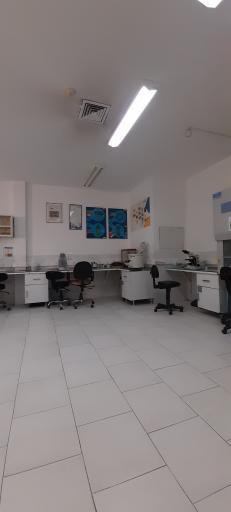 عکس آزمایشگاه مرکزی و قارچ شناسی