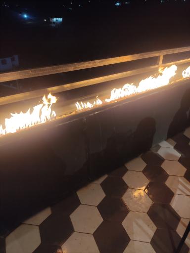 عکس کافه رستوران ولف