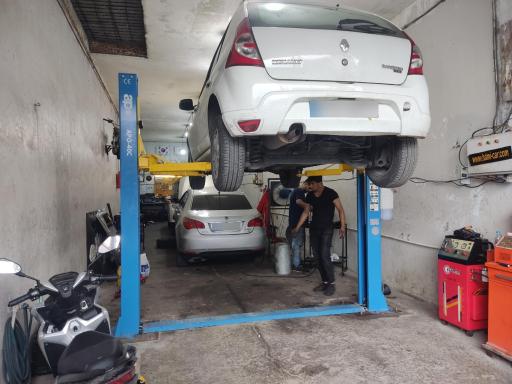 عکس تعمیرگاه گیربکس اتوماتیک حامی کار