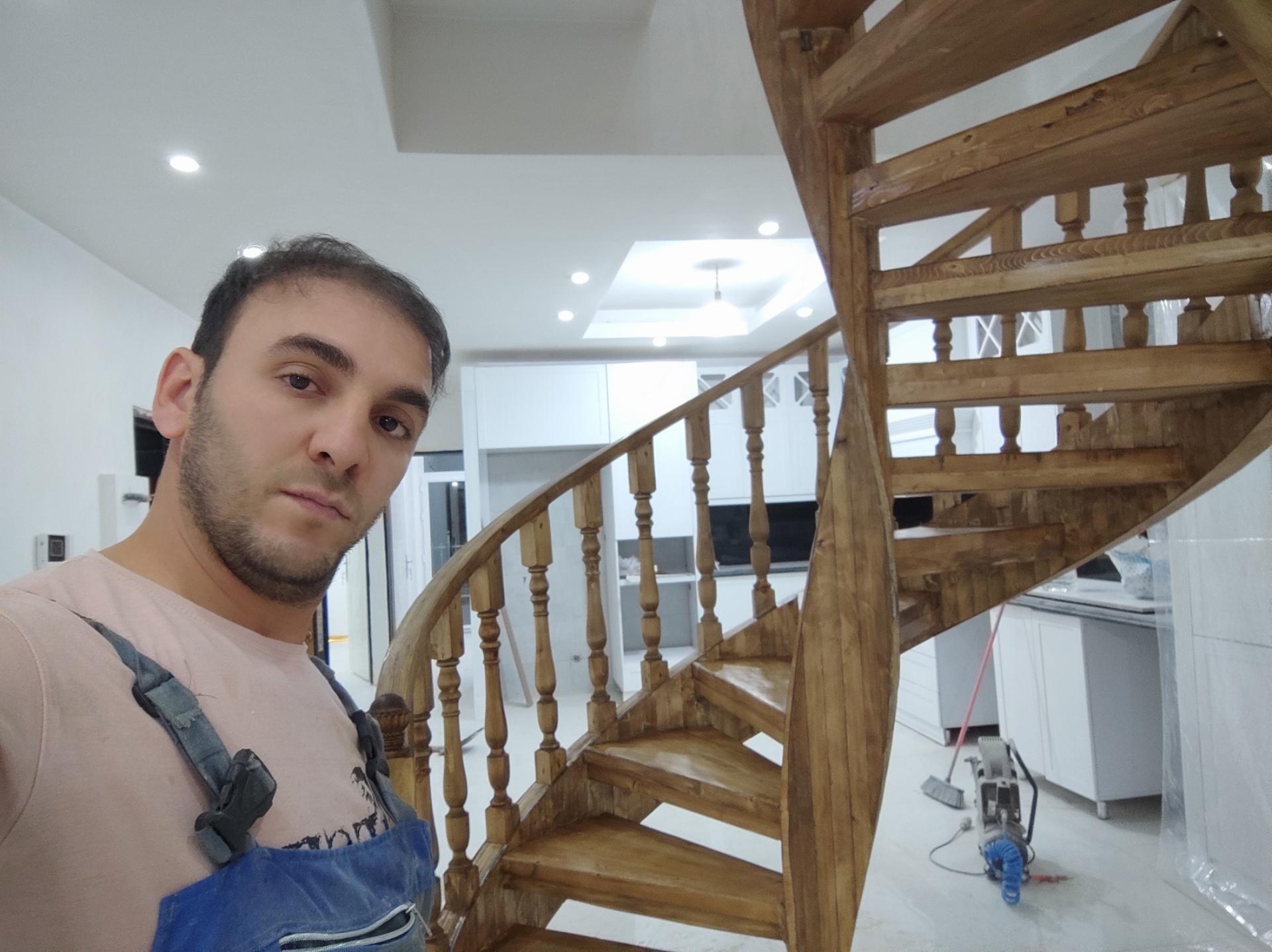 عکس پله چوبی کاج 