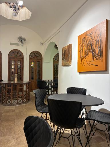 عکس کافه خانه نقاشی یزد