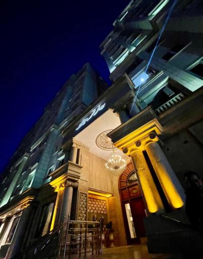 برج های مجلل بام پونک