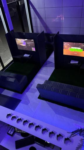 عکس گیم سنتر جوان