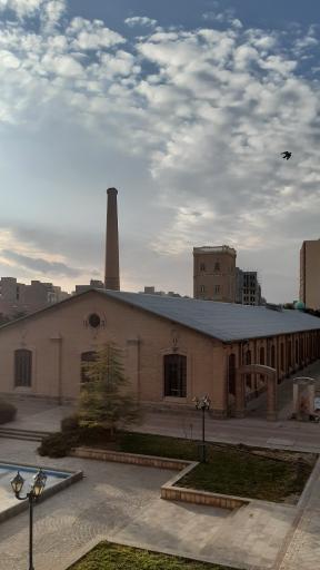 عکس کارخانه چرم سازی خسروی