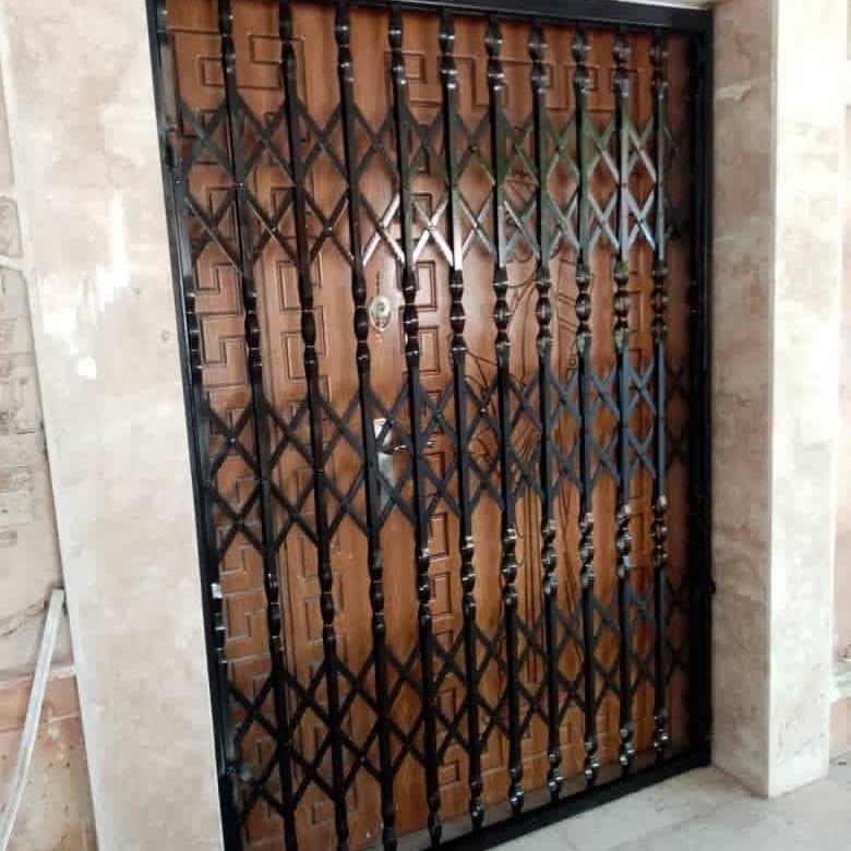 عکس آهنگری حفاظ سازان مدرن 