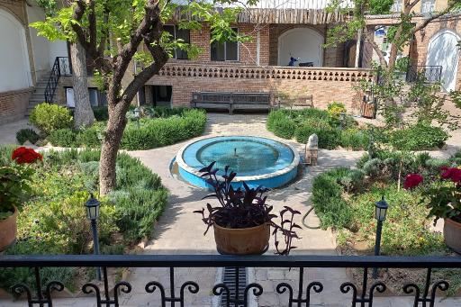 عکس خانه مهربان