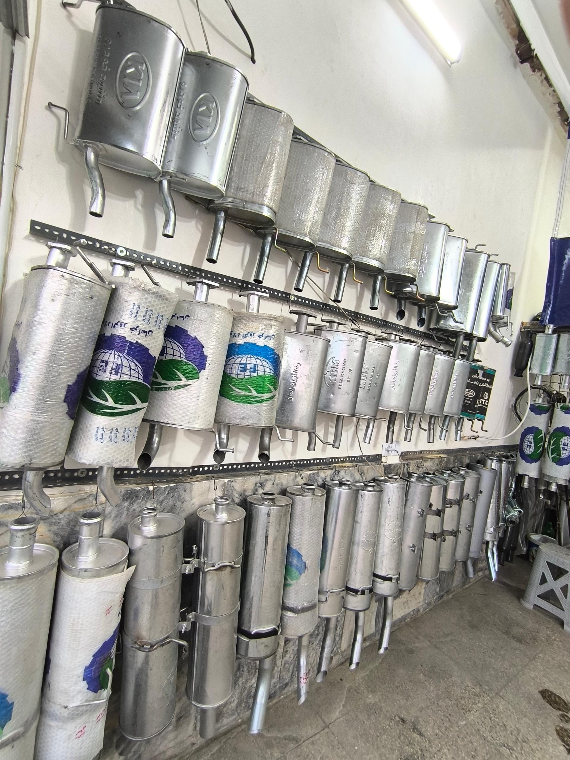 عکس اگزوز و کاتالیزور چوبدار 