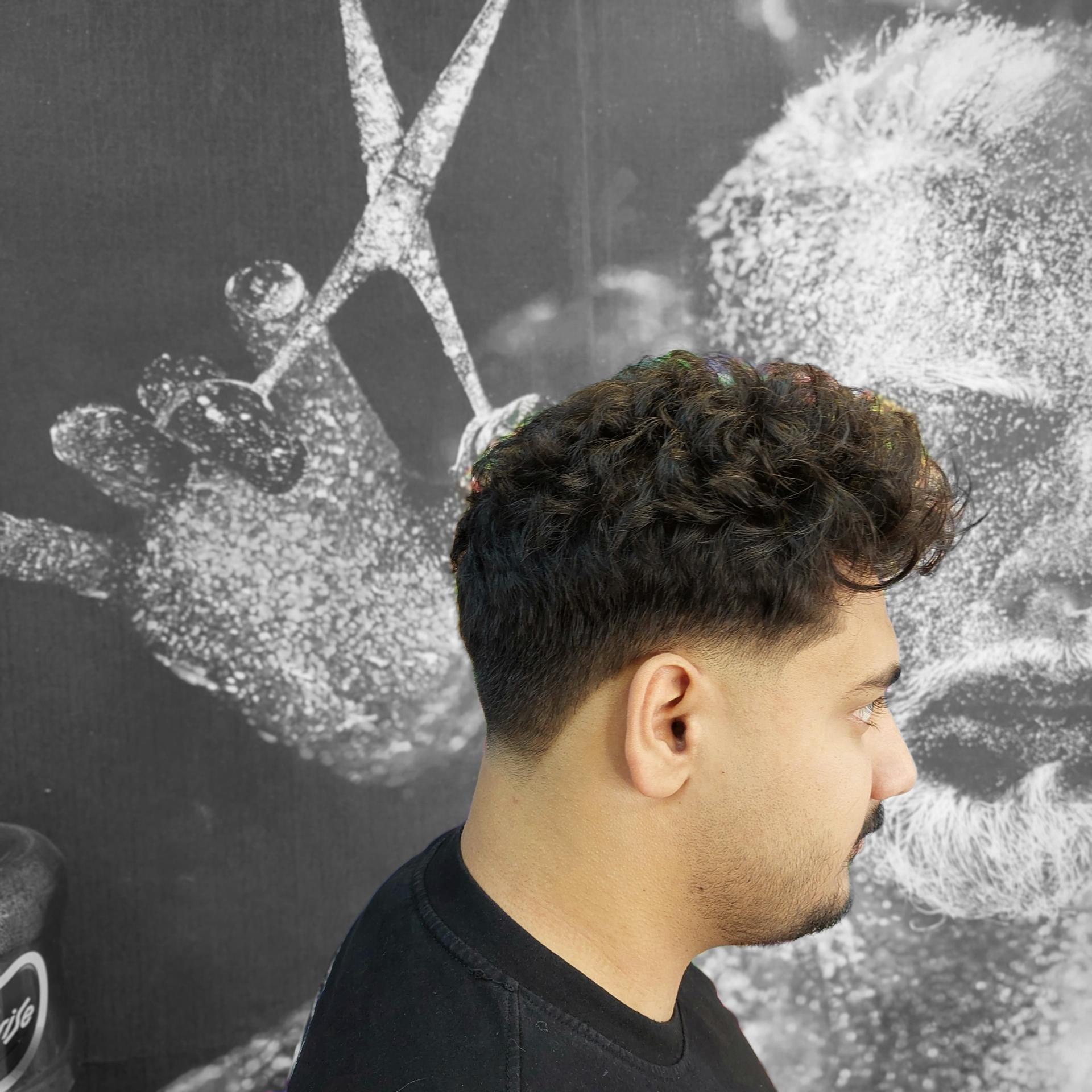 عکس سالن تخصصی میلاد آرام بن 