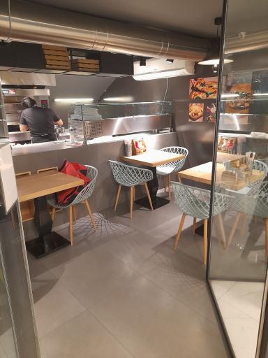 عکس رستوران زپ