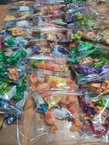 عکس آجیل فروشی و خشکبار دانه طلایی