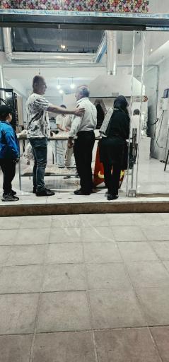 عکس نانوایی سنگک