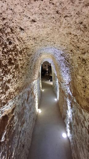 عکس ورودی 2 شهر زیرزمینی نوش آباد