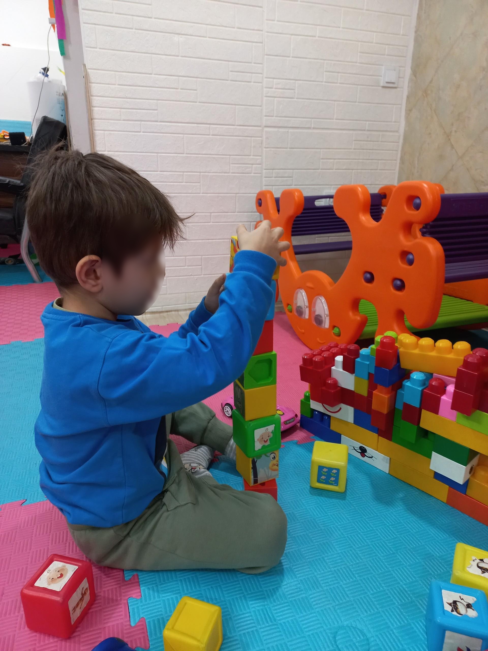 عکس مهدکودک و پیش دبستانی نیلوفر آبی