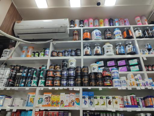 عکس داروخانه شبانه روزی دکتر عدلی