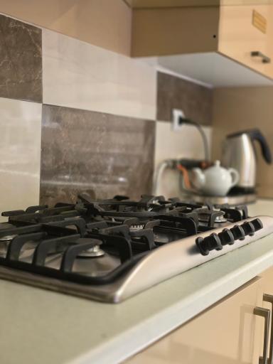 عکس هتل ترنج متین