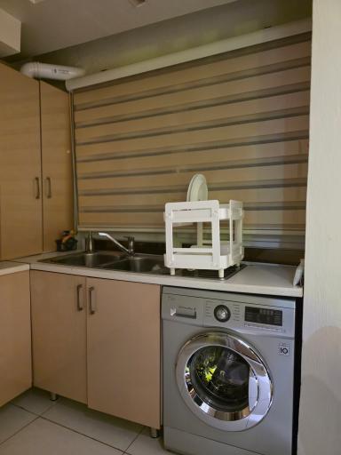 عکس هتل ترنج متین