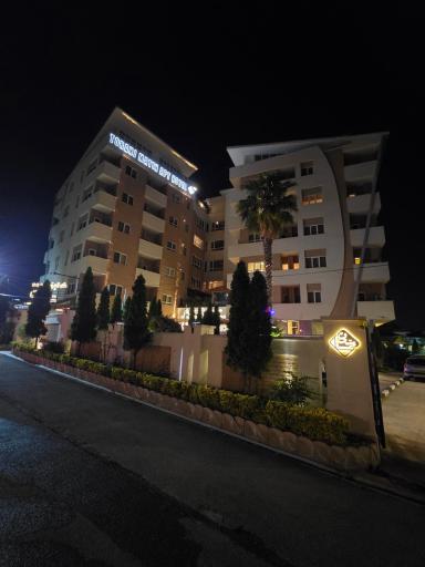 عکس هتل ترنج متین