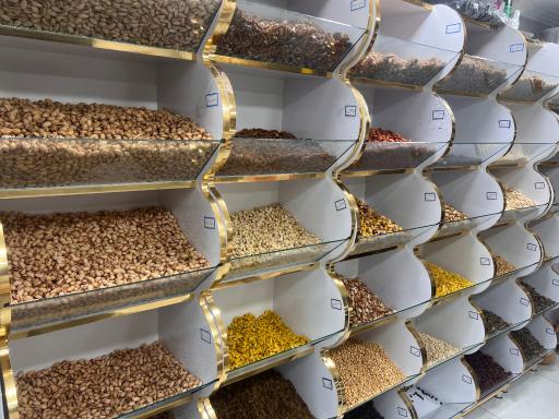 عکس خرما و خشکبار فروشی جواد