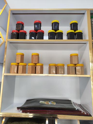 عکس عطاری و خشکبار اورنگ